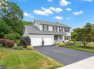 2204 Grandview Dr, Harrisburg, PA 17110