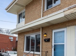 4640 Dobson St #A, Skokie, IL 60076