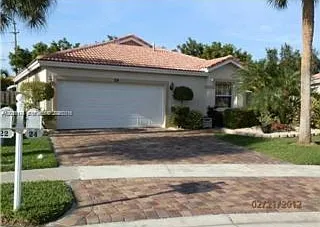 24 Gables Blvd — Photo 6