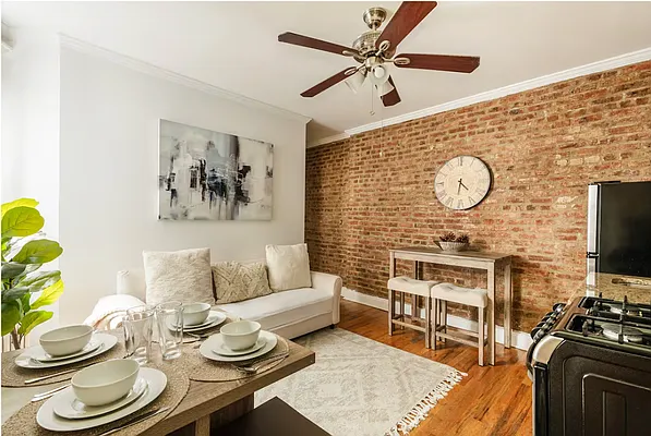 Rented by The Agency | media 1