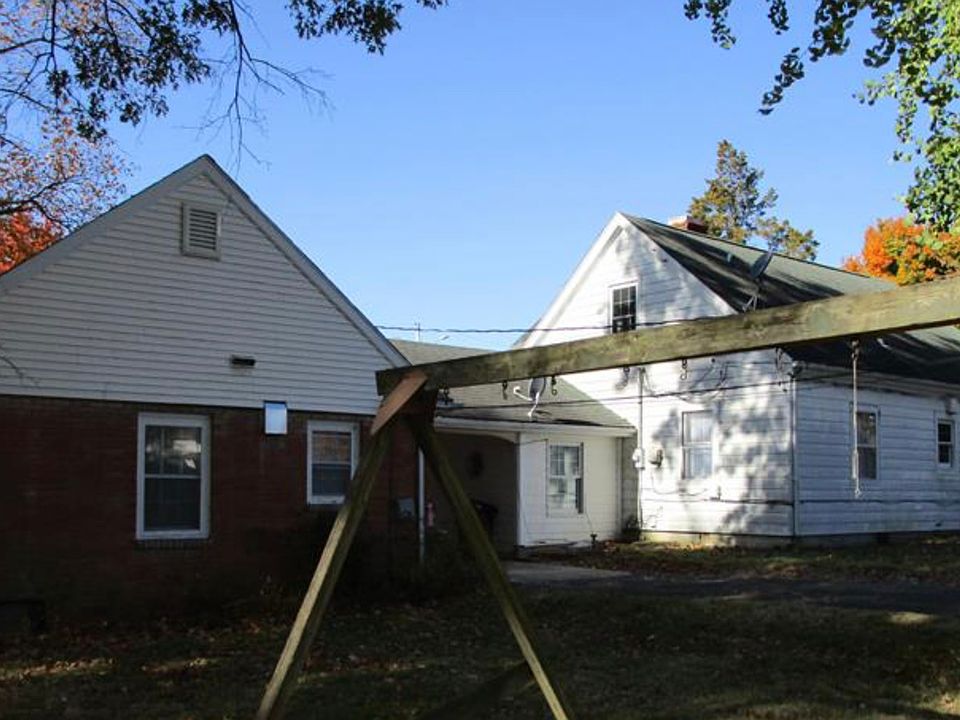 2nd image of 30 Oakwood Ave