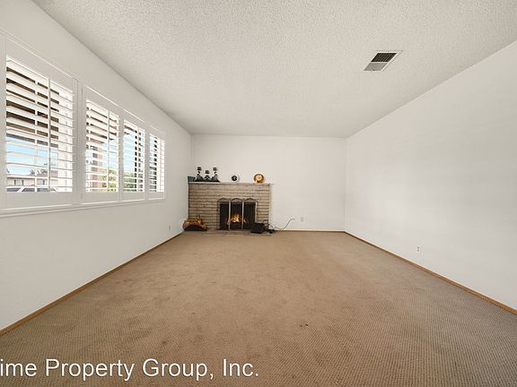 5th image of 2189 Del Monte Dr