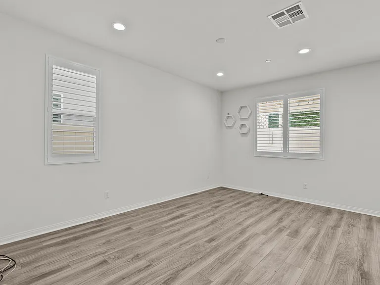 14610 Isla Vista Dr — Photo 12