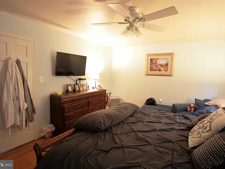 1724 Dana St — Photo 12