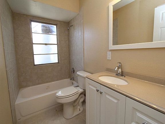 2nd image of 114 Wildwood Crossover St