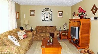 2nd image of 327 Deepwood Ln