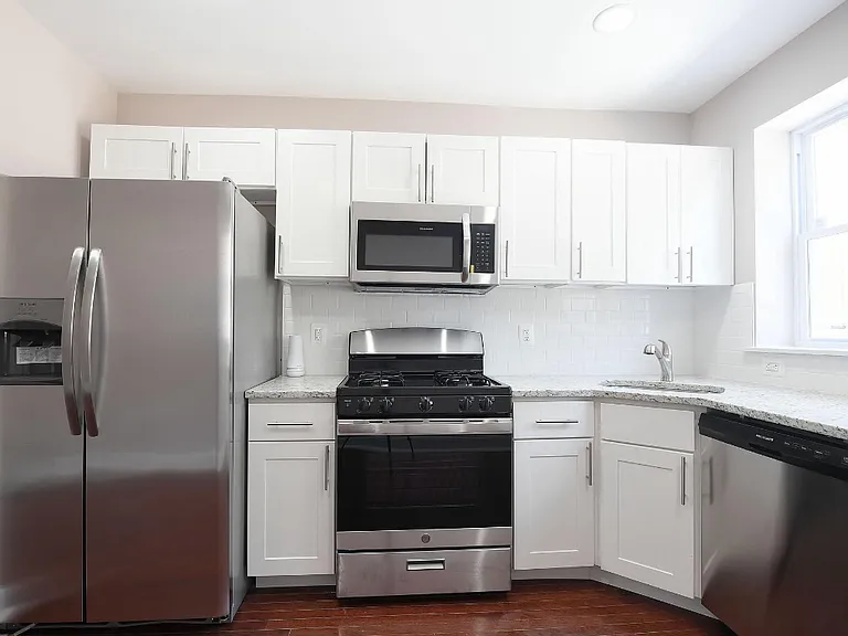 2200 Henneman Ave — Photo 10
