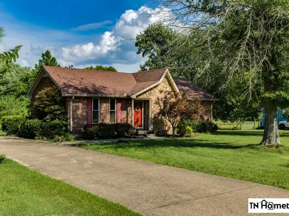 1033 E Side Rd, Ashland City, TN 37015