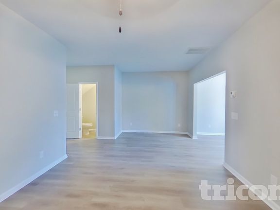 2nd image of 202 Ashmere Ct
