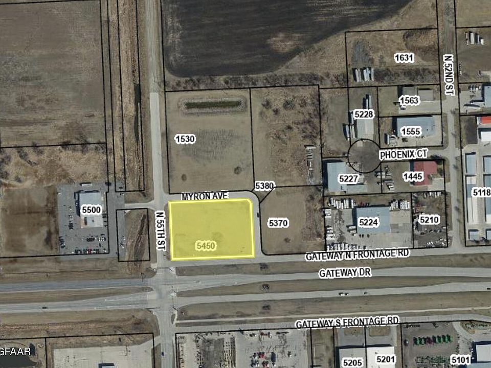 2nd image of 5450 Gateway Dr