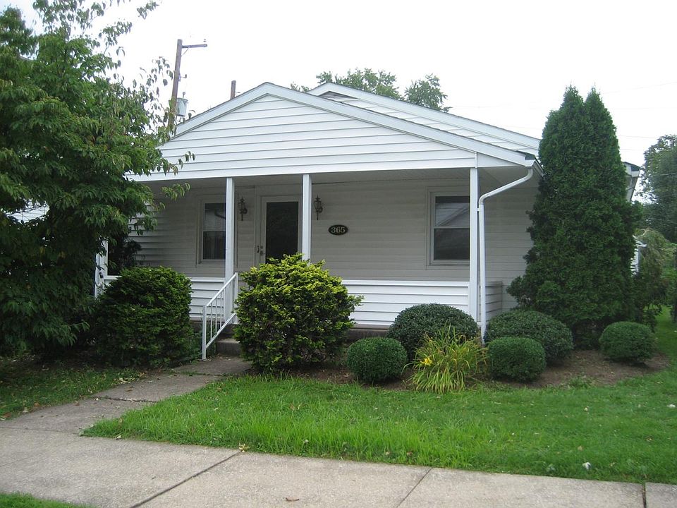 1st image of 365 Curtin St S