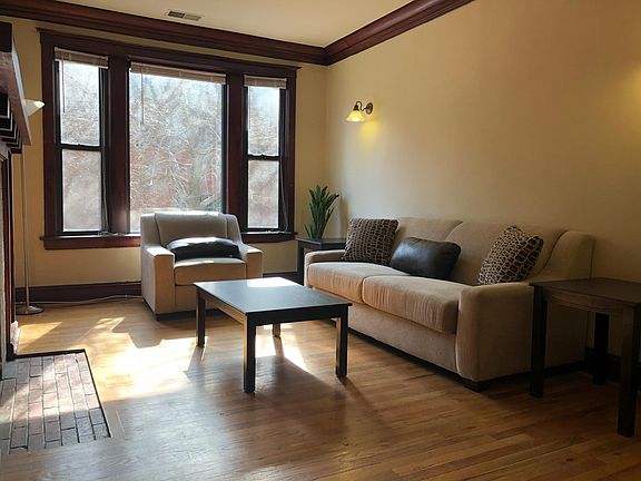 4th image of 1008 W Waveland Ave APT 1