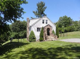 26 Gleneida Blvd, Mahopac, NY 10541