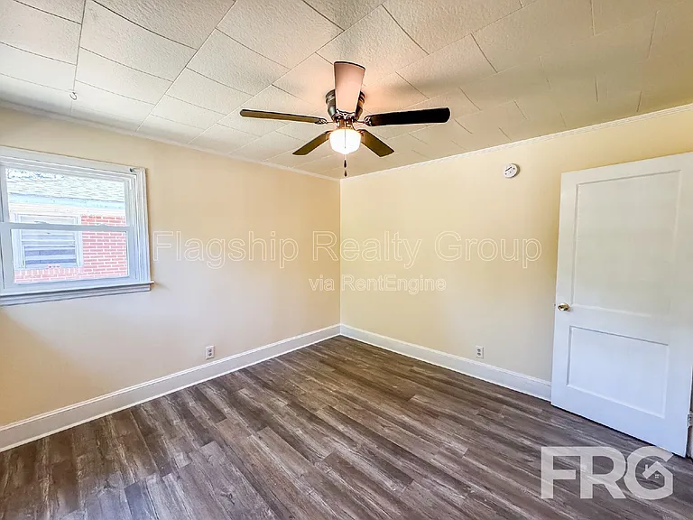1403 Clingman St — Photo 13