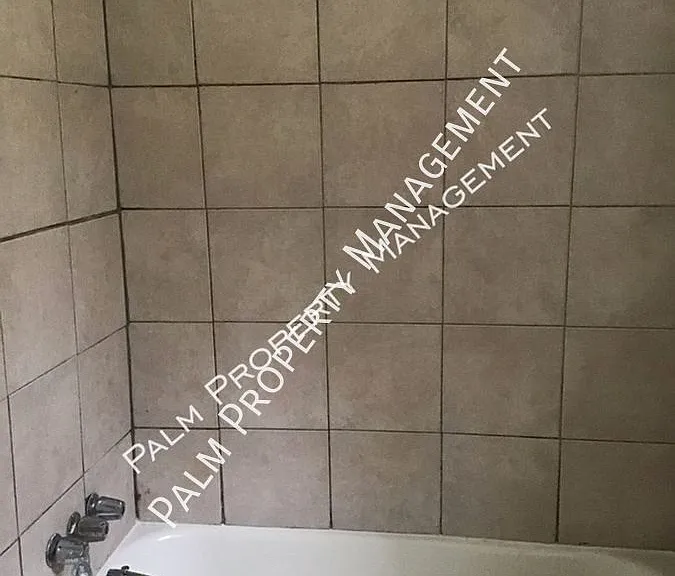 1013 E Park Ave — Photo 23