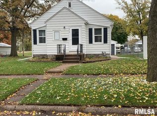 3119 Sheridan St, Davenport, IA 52803