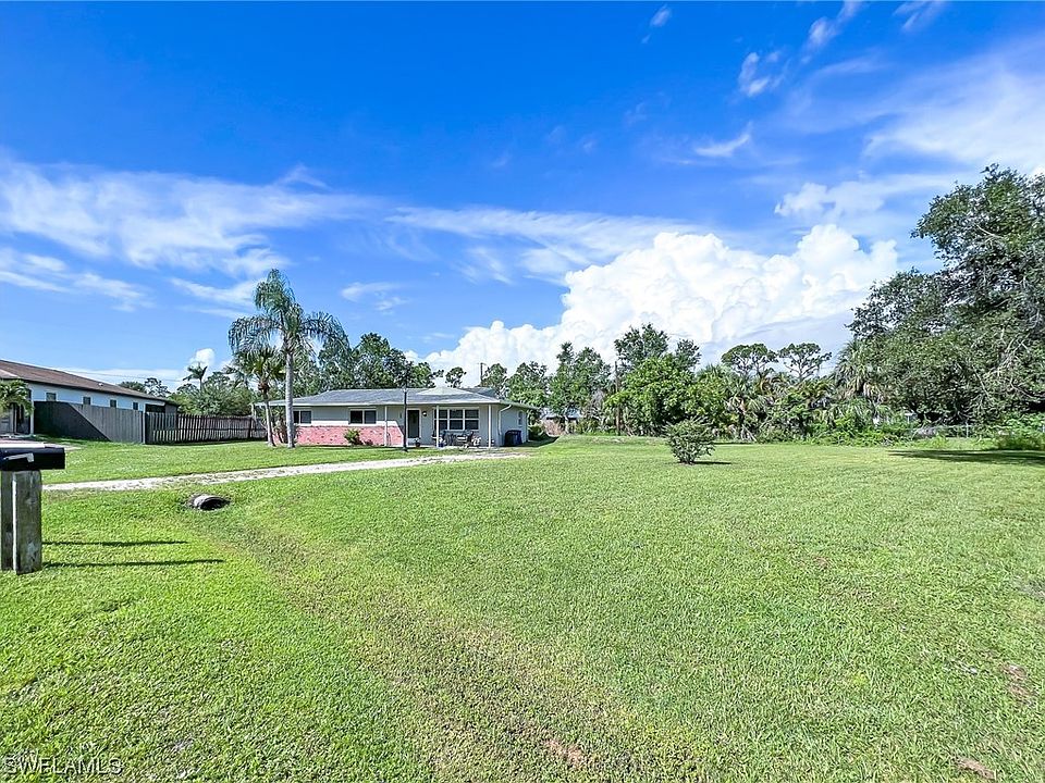 1st image of 2117 Gardenia Cir W
