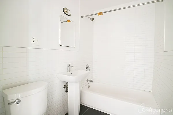 Rented by City Connections Realty | media 10