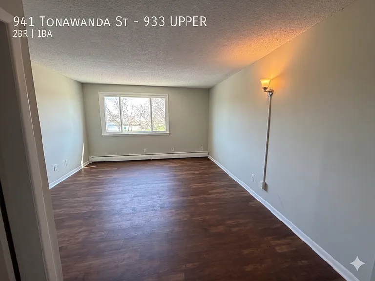 941 Tonawanda St #933 — Photo 3