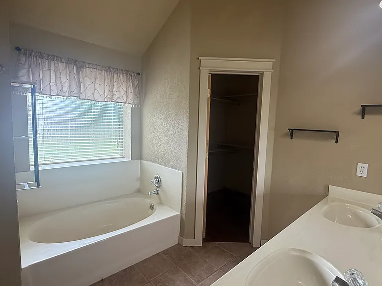 720 Night Hawk Dr — Photo 30