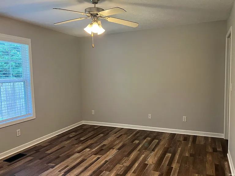 10655 Tecumseh Dr — Photo 8