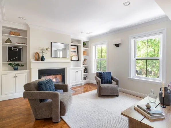 7 Ringgold St #2, Boston, MA 02118