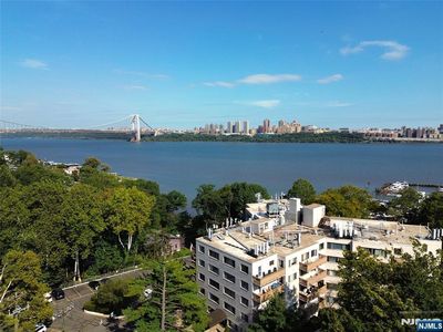 1375 River #LG, Edgewater, NJ, 07020
