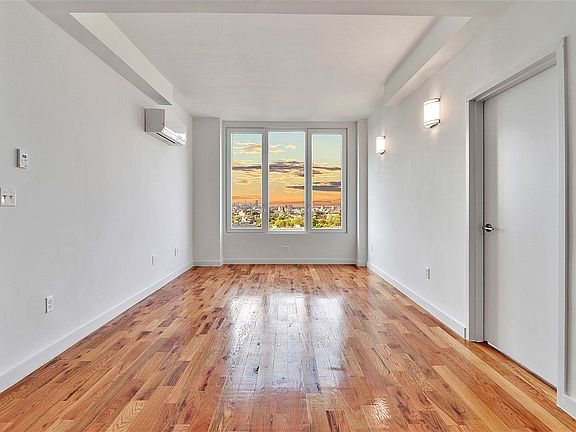 3rd image of 15 Somers St #3A
