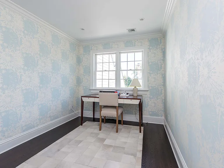 20 Millfarm Ln — Photo 13