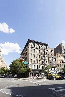 Rented by REAL New York | media 10