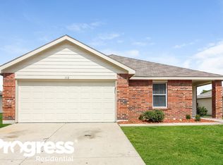 112 Sandlewood Dr, Terrell, TX 75160