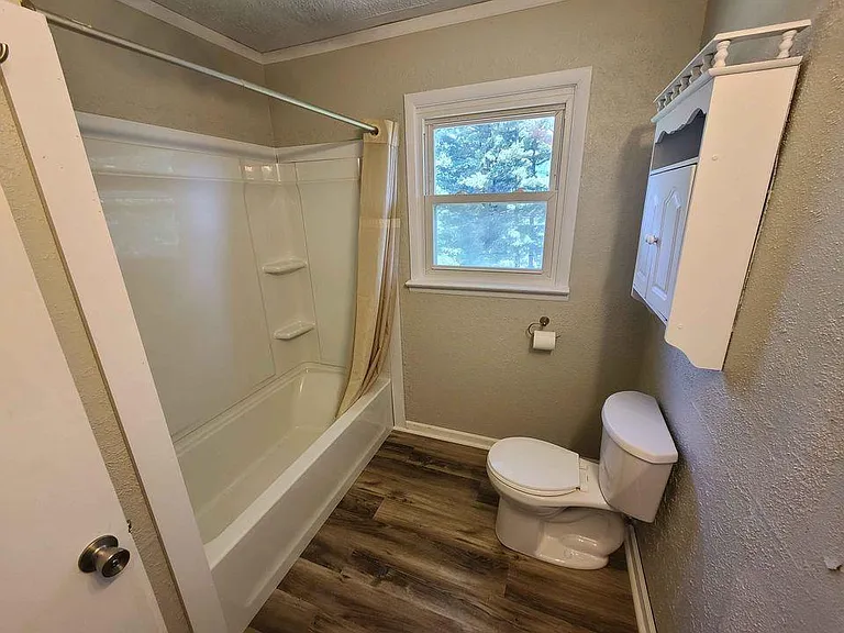 182 Delp St — Photo 27