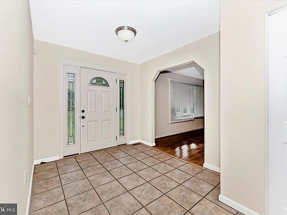 3rd image of 7023 Runkles Rd