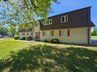 1637 Carriage Hill, Waterloo, IA 50701