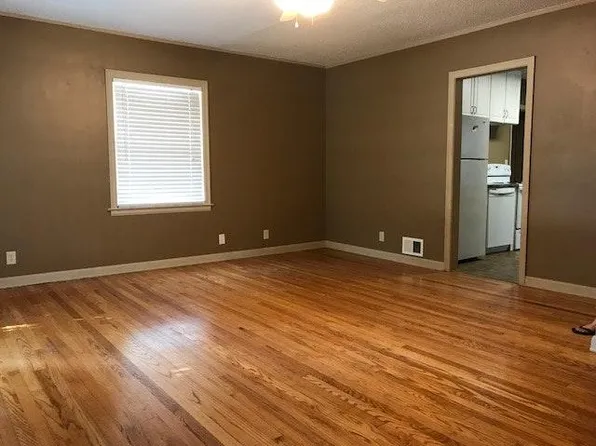 1625 S 48th St, Lincoln, NE 68506