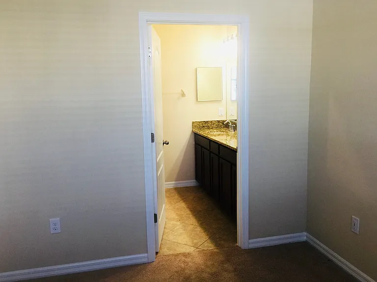 12826 Strode Ln — Photo 12