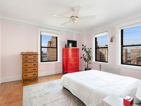 3rd image of 871 W End Ave #12E