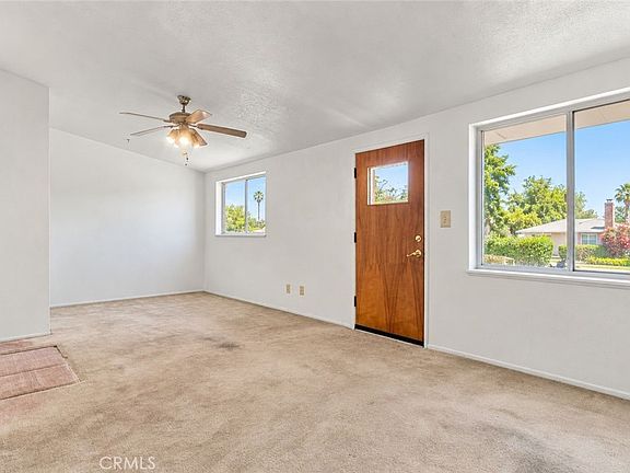 4th image of 2067 Capri Ave