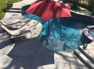 29095 Oak Creek Ln, Highland, CA 92346