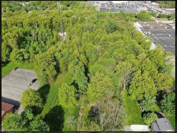 S Raccoon Rd, Youngstown, OH 44515