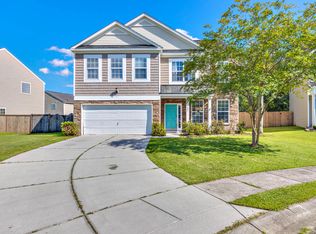 405 Pin Oak Dr, Moncks Corner, SC 29461