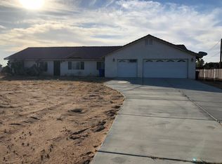 13830 Kiowa Rd, Apple Valley, CA 92307