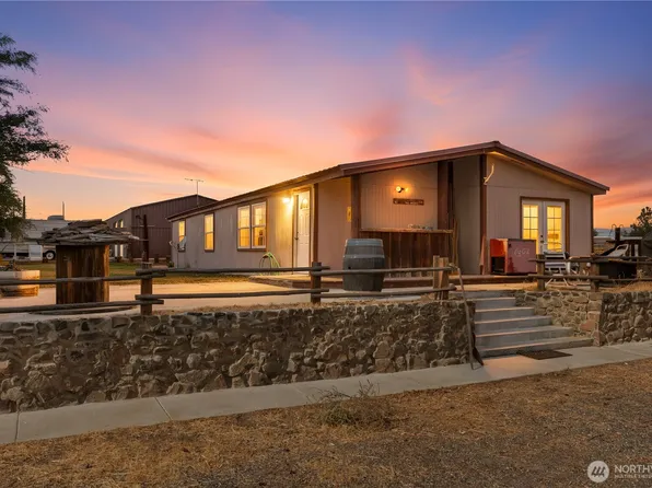 20842 Rd 24.7 SW, Mattawa, WA 99349