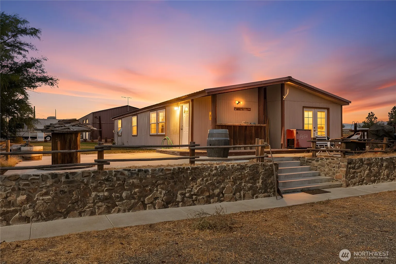 20842 Rd 24.7 SW photo 1