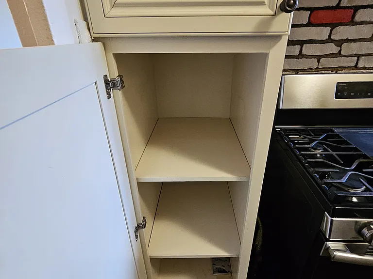 Kitchen (Pantry)