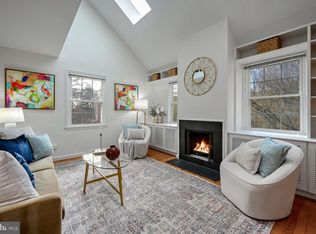 2226 Washington Ave APT 202, Silver Spring, MD 20910