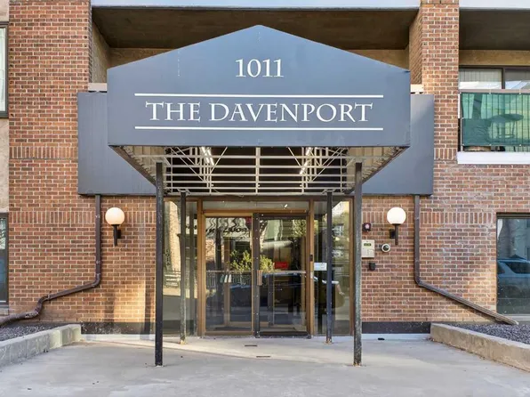 1011 S 12th Ave SW #202, Calgary, AB T2R 0J5