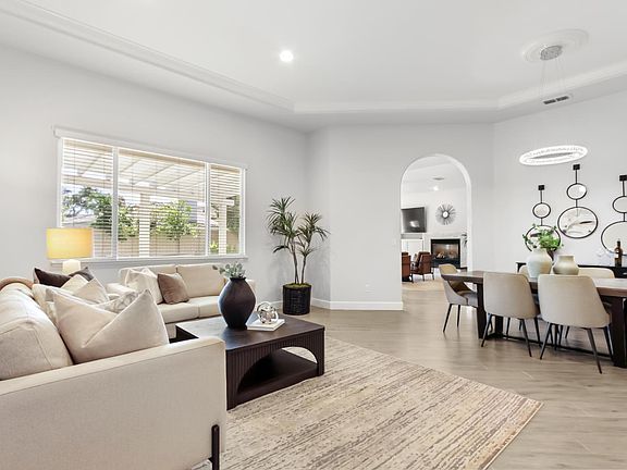 4th image of 5085 Dodson Ln