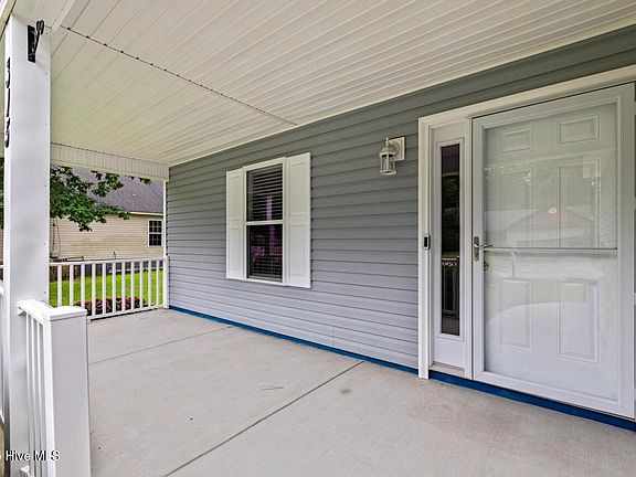 4th image of 315 Sugarberry Court