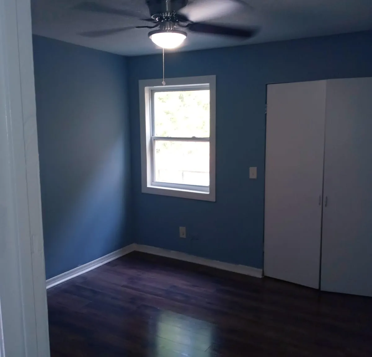 3 bed, 1350 sqft, $1,450 — Photo 1